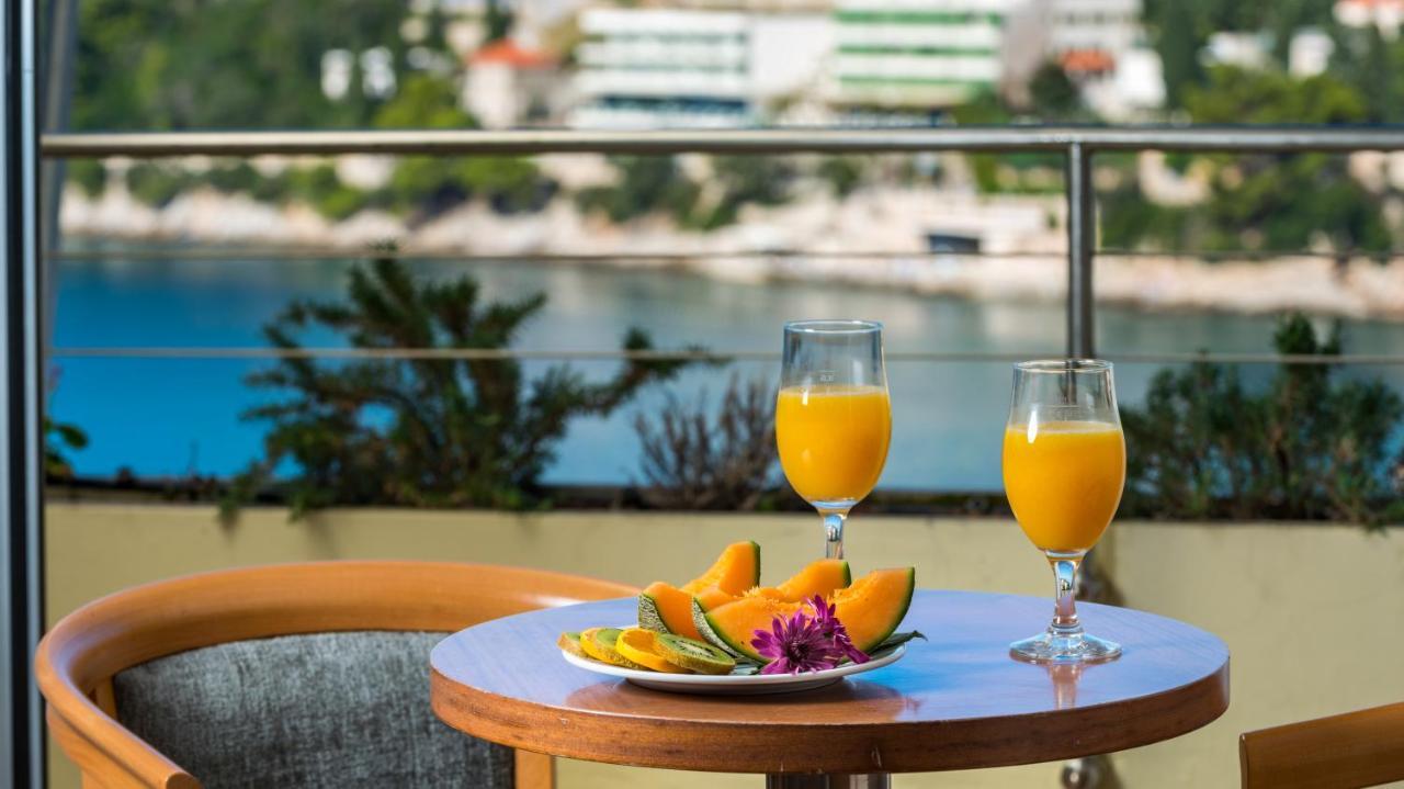 Double or Twin Room Balcony Sea View