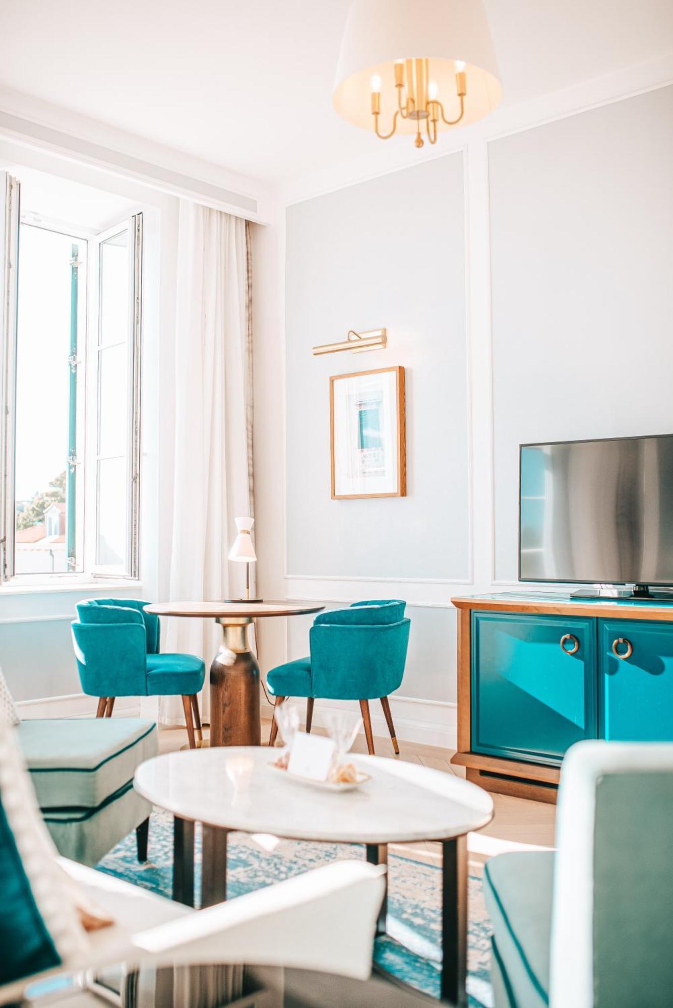 Deluxe Suite met 1 Slaapkamer met Kingsize Bed - Uitzicht op Zee