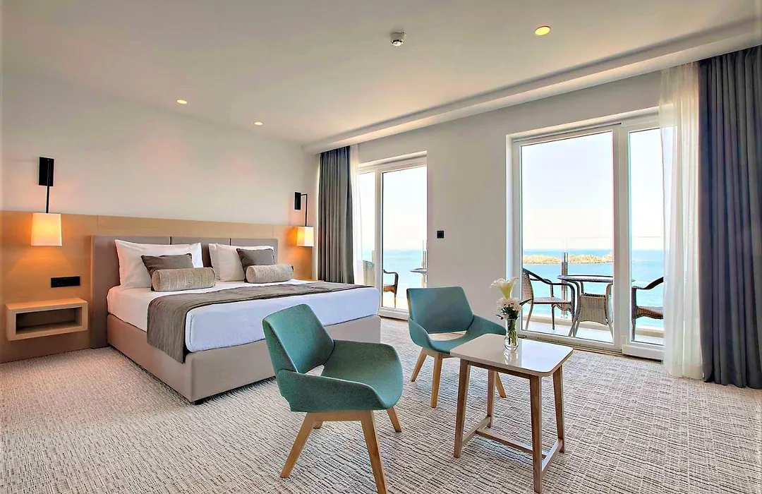 Royal Neptun Hotel-1